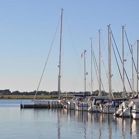 Apartement "Am Suedstrand" Burgtiefe auf Fehmarn Exterior foto