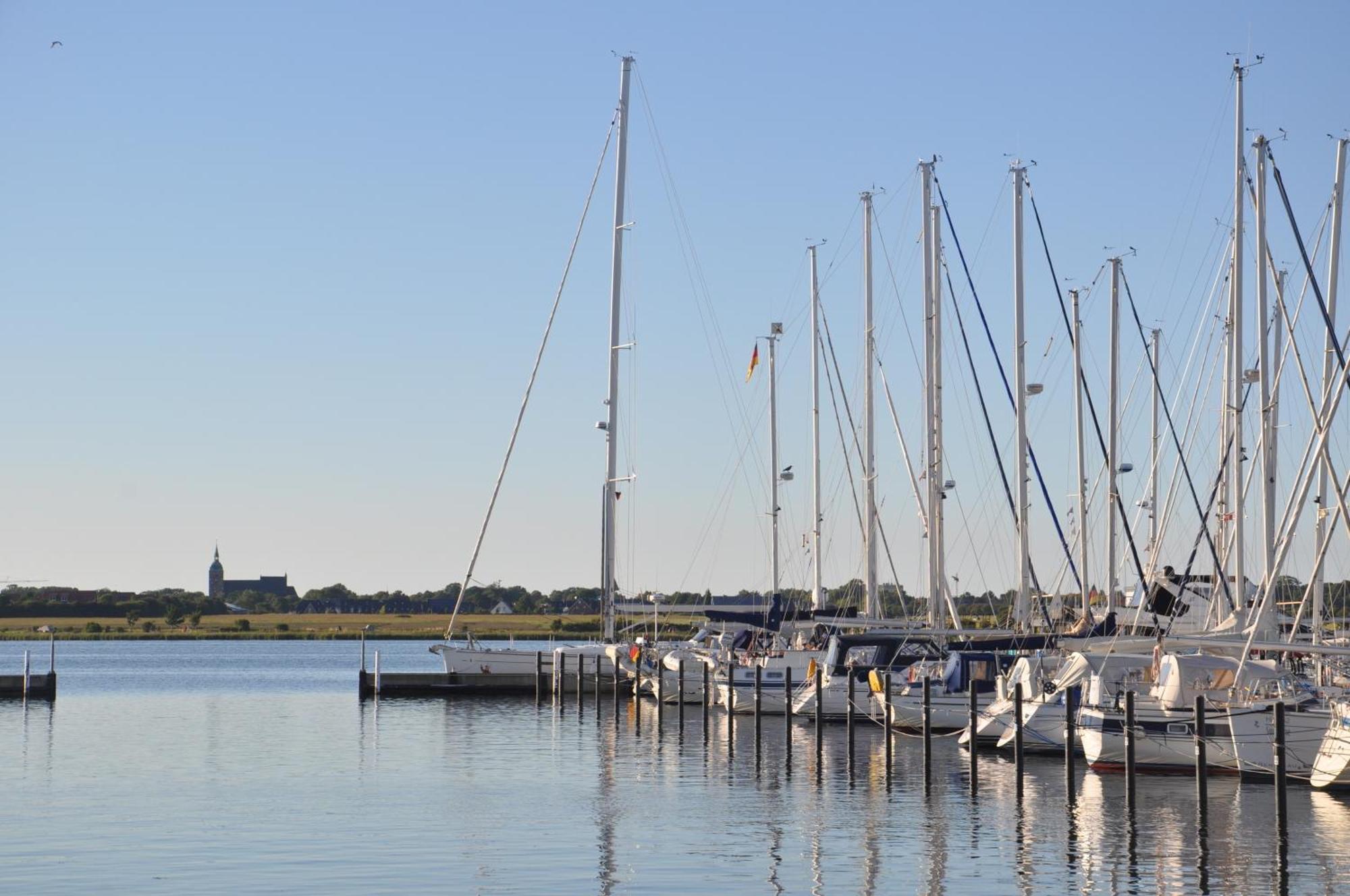 Apartement "Am Suedstrand" Burgtiefe auf Fehmarn Exterior foto